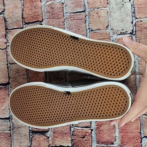 VANS CLASSIC LOWTOPS, WOMANS SIZE 7.5 EUC - Picture 10 of 11